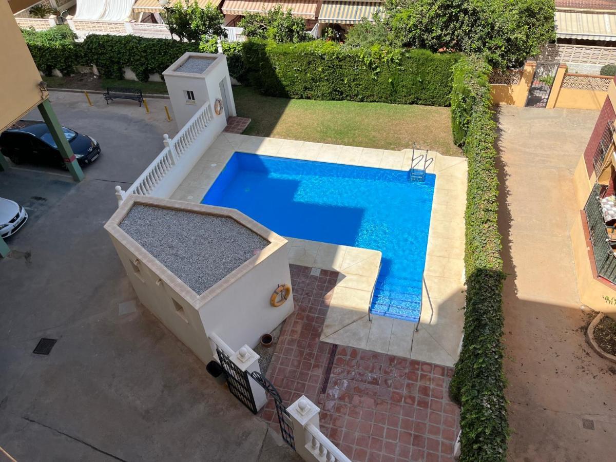 Apartamento Playa Azul Rincón de la Victoria Buitenkant foto